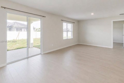 Casa en alquiler en LaBelle, Florida, 4 dormitorios № 2087298 - foto 8