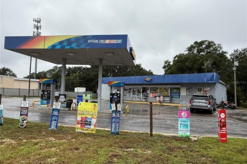 Immobilier commercial à Summerfield, Floride 376.81 m2 № 2406279
