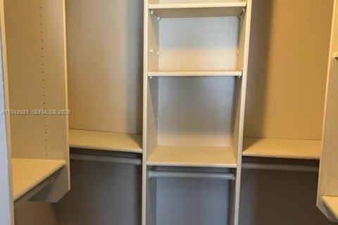 Copropriété à louer à Tamarac, Floride: 2 chambres, 88.16 m2 № 2000110 - photo 14