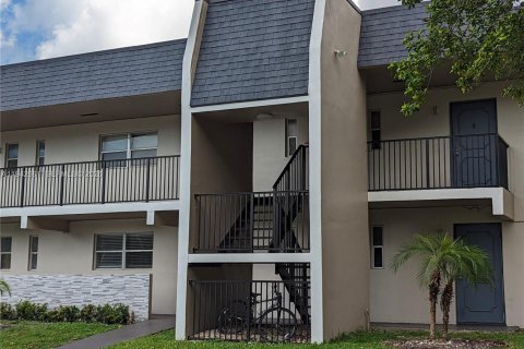 Condo à Tamarac, Floride, 2 chambres  № 2000110