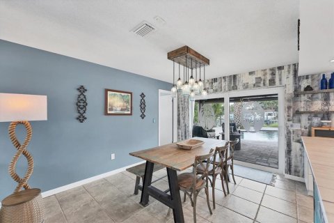 Casa en venta en Saint Petersburg, Florida, 3 dormitorios, 156.08 m2 № 1817475 - foto 12