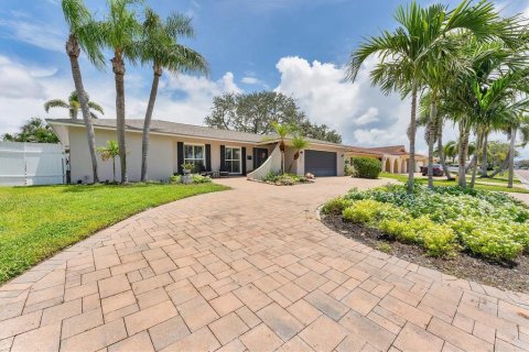 Casa en venta en Saint Petersburg, Florida, 3 dormitorios, 156.08 m2 № 1817475 - foto 3