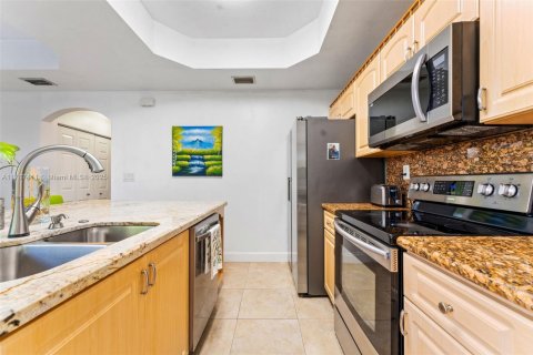 Condo in Dania Beach, Florida, 3 bedrooms  № 1664879 - photo 8