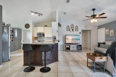 Casa en venta en Kissimmee, Florida, 4 dormitorios, 145.95 m2 № 1898771 - foto 5