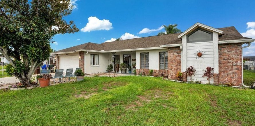 Casa en Kissimmee, Florida 4 dormitorios, 145.95 m2 № 1898771