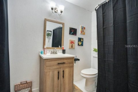 Casa en venta en Kissimmee, Florida, 4 dormitorios, 145.95 m2 № 1898771 - foto 16