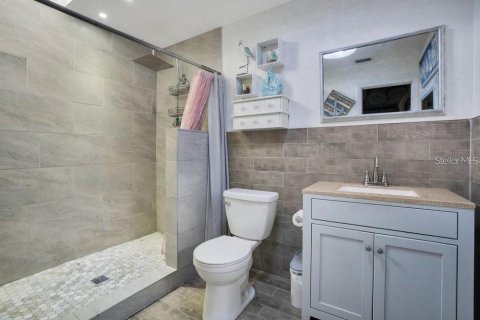 Casa en venta en Kissimmee, Florida, 4 dormitorios, 145.95 m2 № 1898771 - foto 12
