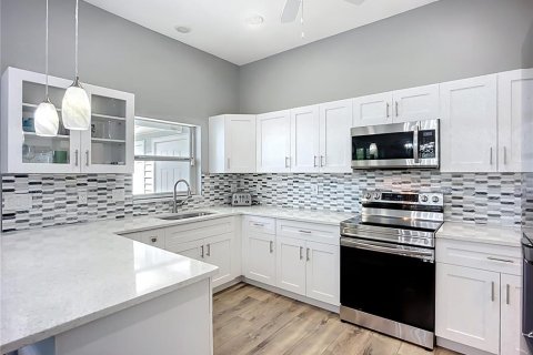 Copropriété à louer à Bradenton, Floride: 3 chambres, 178 m2 № 1823008 - photo 5