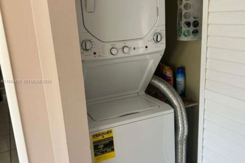 Купить кондоминиум в Майами-Бич, Флорида 2 спальни, № 2003008 - фото 12