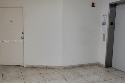 Купить кондоминиум в Майами-Бич, Флорида 2 спальни, № 2003008 - фото 19