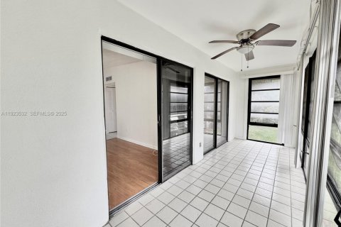 Copropriété à louer à Tamarac, Floride: 1 chambre, 58.25 m2 № 1983586 - photo 13