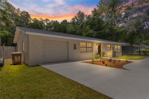 House in Ocala, Florida 4 bedrooms, 145.48 sq.m. № 1783291 - photo 2