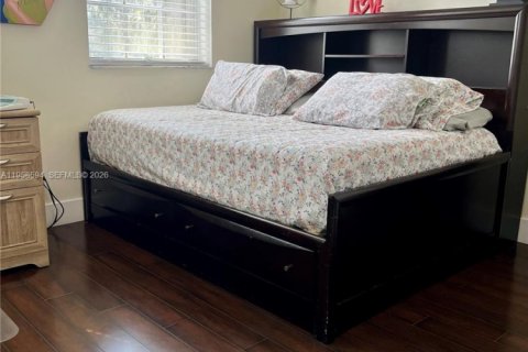 Купить таунхаус в Уэстон, Флорида 2 спальни, 103.12м2, № 2019856 - фото 13