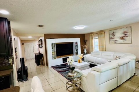 Casa en venta en New Smyrna Beach, Florida, 3 dormitorios, 137.03 m2 № 1778947 - foto 6