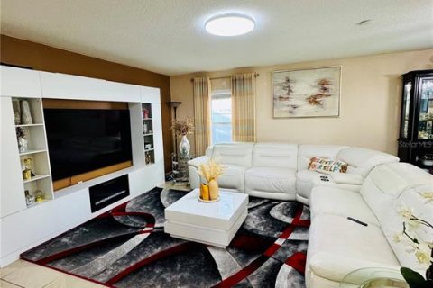 Casa en venta en New Smyrna Beach, Florida, 3 dormitorios, 137.03 m2 № 1778947 - foto 7
