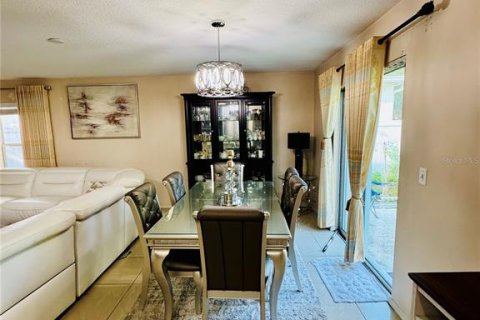 Casa en venta en New Smyrna Beach, Florida, 3 dormitorios, 137.03 m2 № 1778947 - foto 10