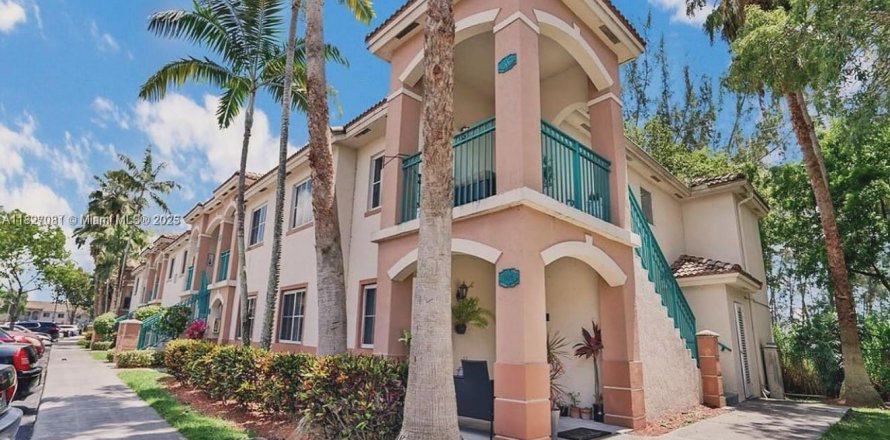 Condominio en Homestead, Florida, 3 dormitorios  № 1797607