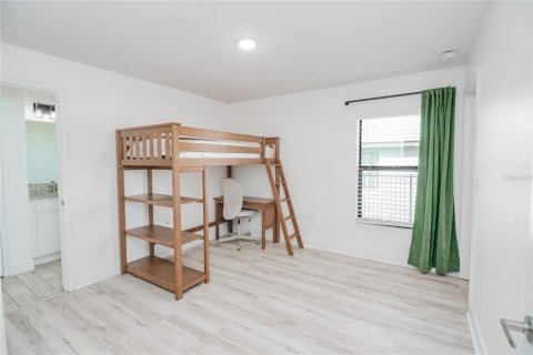 Casa en venta en Auburndale, Florida, 4 dormitorios, 204.38 m2 № 2156648 - foto 19