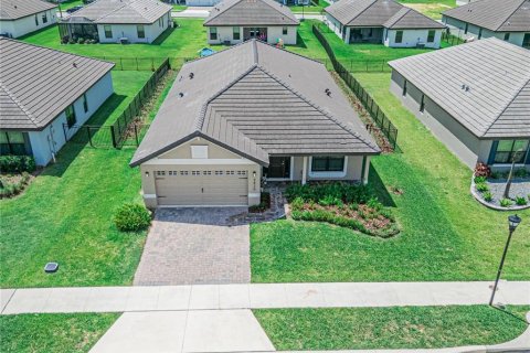 Casa en venta en Auburndale, Florida, 4 dormitorios, 204.38 m2 № 2156648 - foto 30