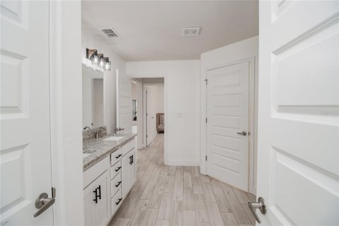 Casa en venta en Auburndale, Florida, 4 dormitorios, 204.38 m2 № 2156648 - foto 23