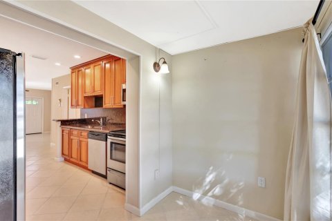 Condominio en venta en Margate, Florida, 1 dormitorio, 68.19 m2 № 2085654 - foto 5