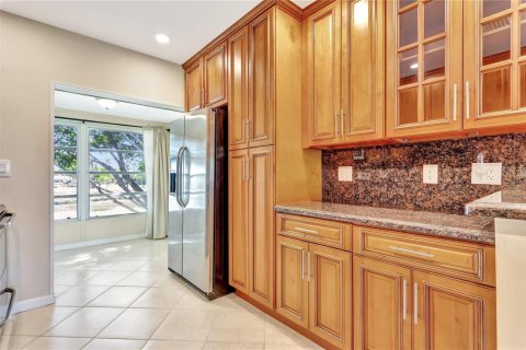 Condominio en venta en Margate, Florida, 1 dormitorio, 68.19 m2 № 2085654 - foto 2
