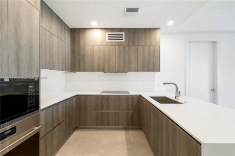 Copropriété à vendre à Sunny Isles Beach, Floride: 2 chambres, 128.95 m2 № 1772590 - photo 7