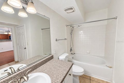 Copropriété à louer à Orlando, Floride: 2 chambres, 112.88 m2 № 2404758 - photo 13