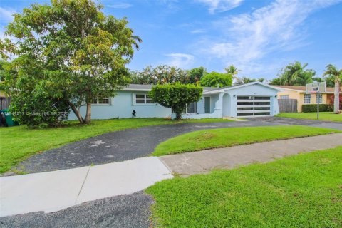 House in Cutler Bay, Florida 3 bedrooms, 152.36 sq.m. № 1834068 - photo 24