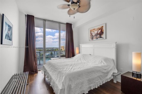 Купить кондоминиум в Норт-Бей-Виллидж, Флорида 2 спальни, 103.4м2, № 1943079 - фото 25