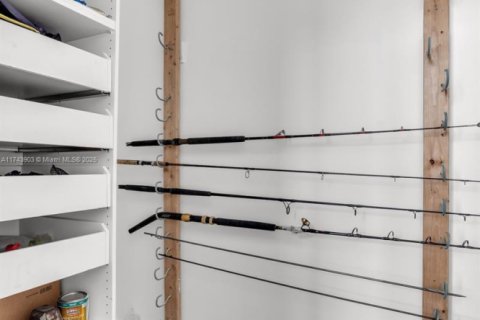 Купить кондоминиум в Норт-Бей-Виллидж, Флорида 2 спальни, 103.4м2, № 1943079 - фото 30