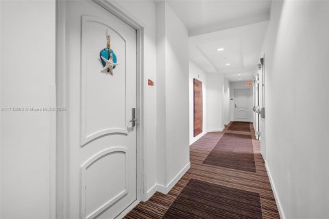 Купить кондоминиум в Норт-Бей-Виллидж, Флорида 2 спальни, 103.4м2, № 1943079 - фото 7