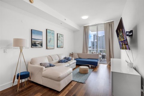 Купить кондоминиум в Норт-Бей-Виллидж, Флорида 2 спальни, 103.4м2, № 1943079 - фото 10