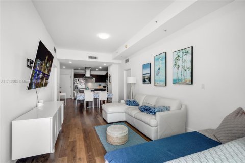 Купить кондоминиум в Норт-Бей-Виллидж, Флорида 2 спальни, 103.4м2, № 1943079 - фото 12