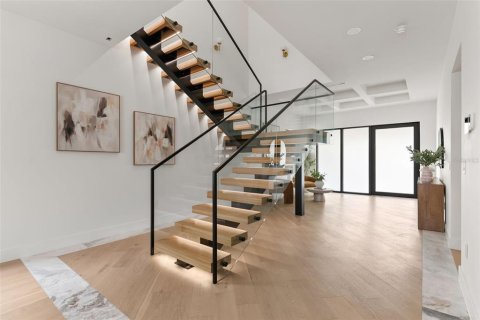 Купить виллу или дом в Тампа, Флорида 3 комнаты, 337.98м2, № 2409858 - фото 28