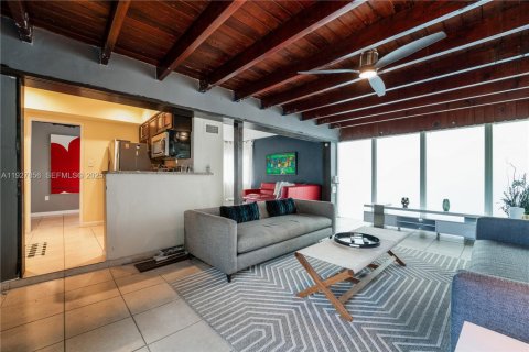 Villa ou maison à vendre à Miami, Floride: 3 chambres, 114.64 m2 № 1987340 - photo 6