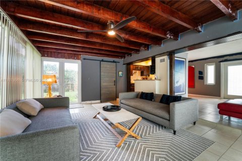 Villa ou maison à vendre à Miami, Floride: 3 chambres, 114.64 m2 № 1987340 - photo 5