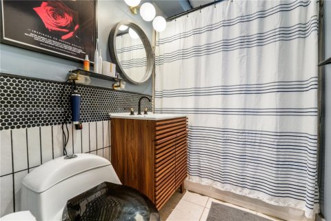 Villa ou maison à vendre à Miami, Floride: 3 chambres, 114.64 m2 № 1987340 - photo 22