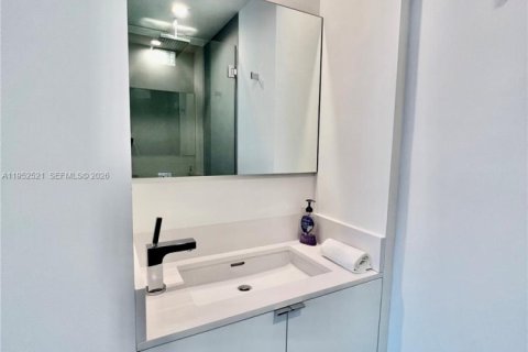 Condominio en alquiler en Miami Beach, Florida, 3 dormitorios, 143.63 m2 № 2054439 - foto 23