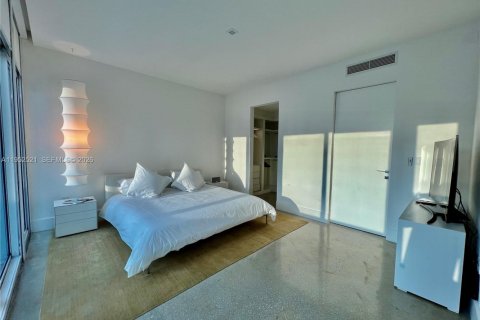 Condominio en alquiler en Miami Beach, Florida, 3 dormitorios, 143.63 m2 № 2054439 - foto 5