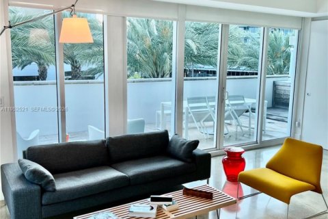 Condominio en alquiler en Miami Beach, Florida, 3 dormitorios, 143.63 m2 № 2054439 - foto 14