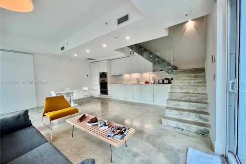 Condominio en alquiler en Miami Beach, Florida, 3 dormitorios, 143.63 m2 № 2054439 - foto 13