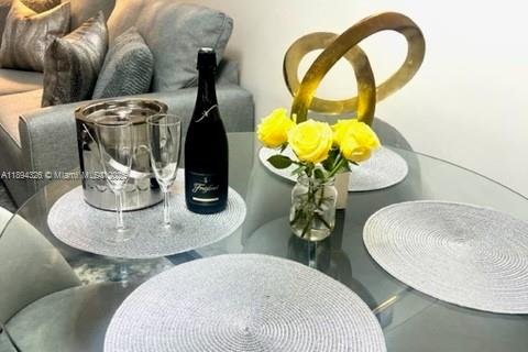 Снять в аренду кондоминиум в Дорал, Флорида 1 спальня, 63.73м2, № 1948550 - фото 6