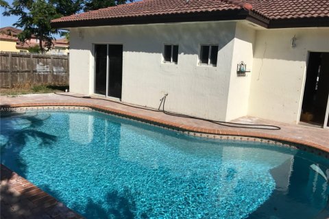 Купить виллу или дом в Майами, Флорида 4 спальни, 173.45м2, № 1935727 - фото 3