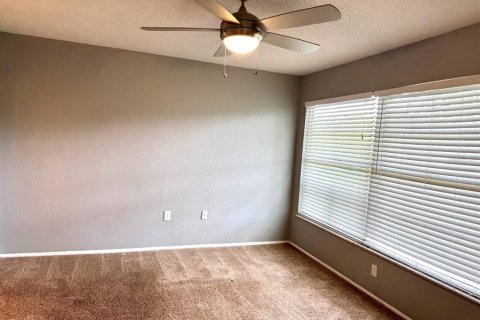 Townhouse in Lutz, Florida 2 bedrooms, 102.38 sq.m. № 1832217 - photo 14