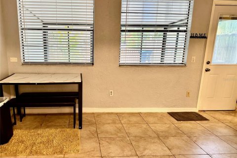 Townhouse in Lutz, Florida 2 bedrooms, 102.38 sq.m. № 1832217 - photo 7