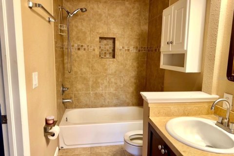 Townhouse in Lutz, Florida 2 bedrooms, 102.38 sq.m. № 1832217 - photo 10