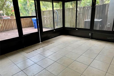 Townhouse in Lutz, Florida 2 bedrooms, 102.38 sq.m. № 1832217 - photo 17