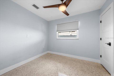 Casa en venta en New Port Richey, Florida, 2 dormitorios, 91.6 m2 № 2383792 - foto 24