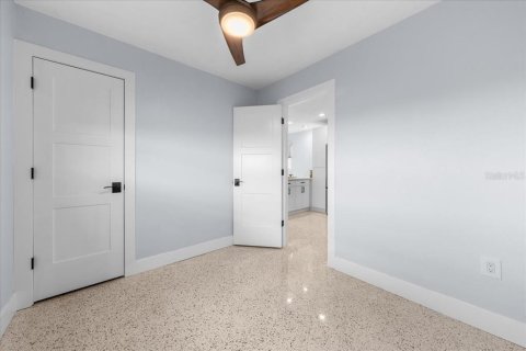 Casa en venta en New Port Richey, Florida, 2 dormitorios, 91.6 m2 № 2383792 - foto 25